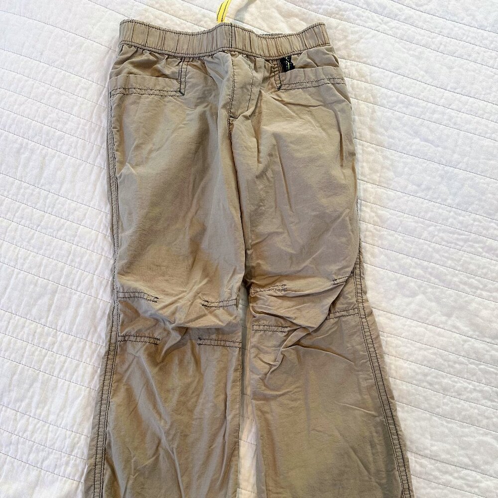 Girls Lands End tan pants Size 6 front/back pockets, lined